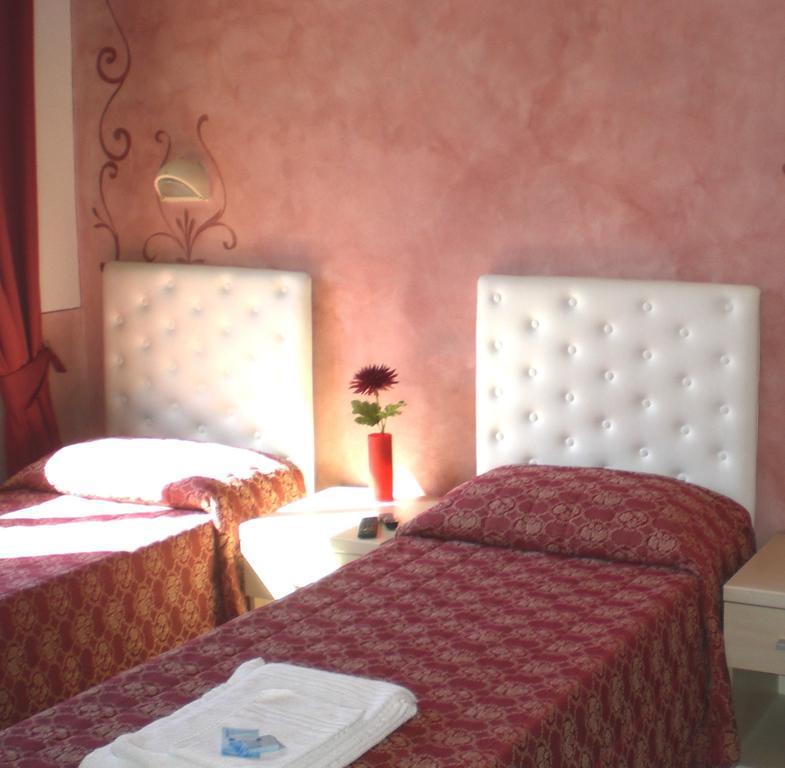 צ'זנה Hotel Romagna חדר תמונה