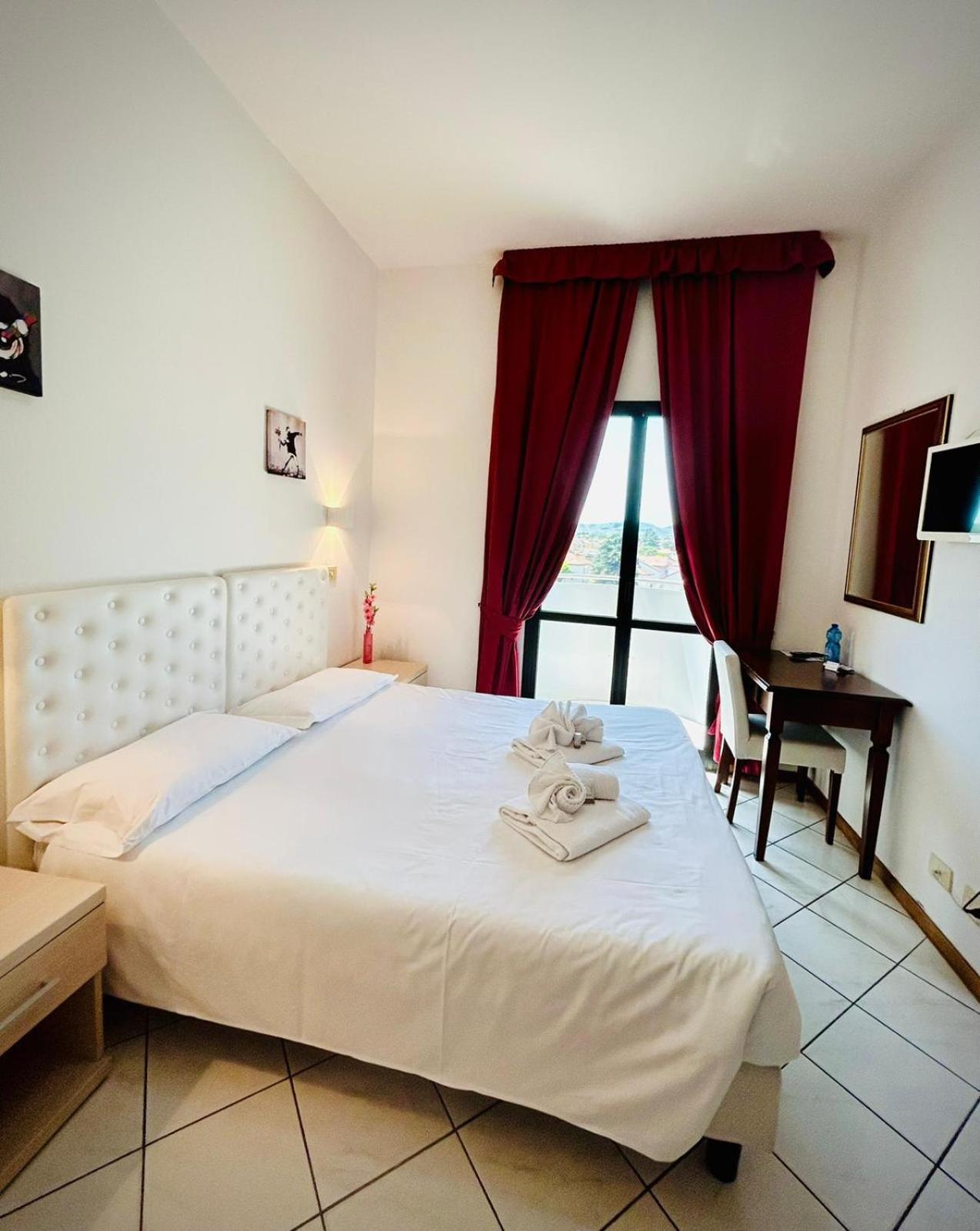 צ'זנה Hotel Romagna מראה חיצוני תמונה