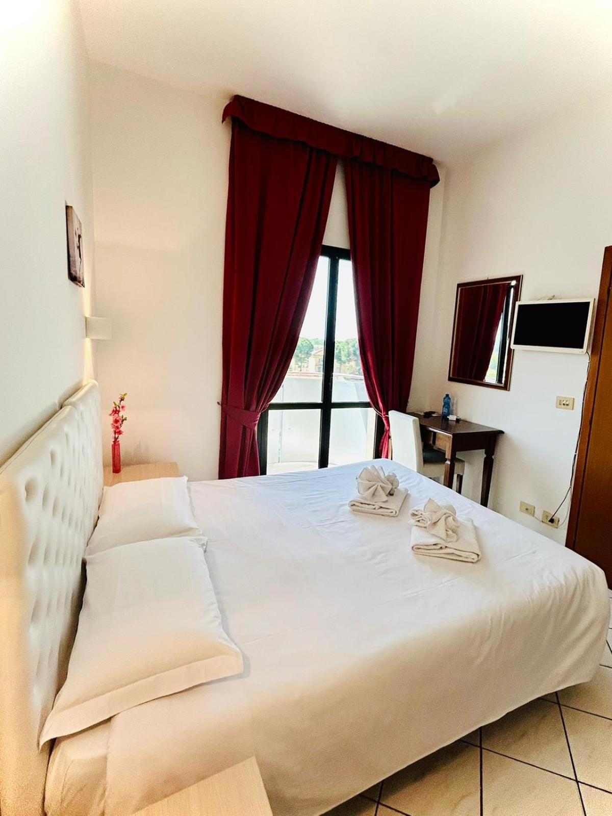 צ'זנה Hotel Romagna מראה חיצוני תמונה